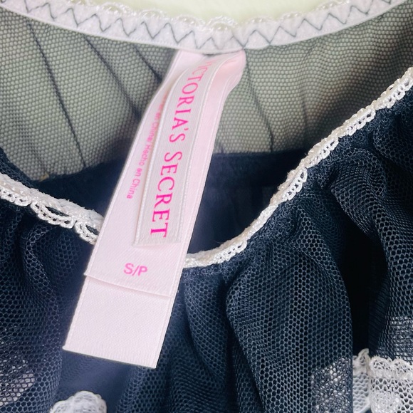 Y2K Vintage Victoria's Secret Babydoll Mesh & Lace Babydoll and Panties - Picture 4 of 8